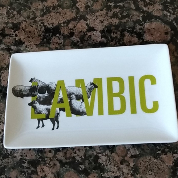 Plates - Picture 6 of 8